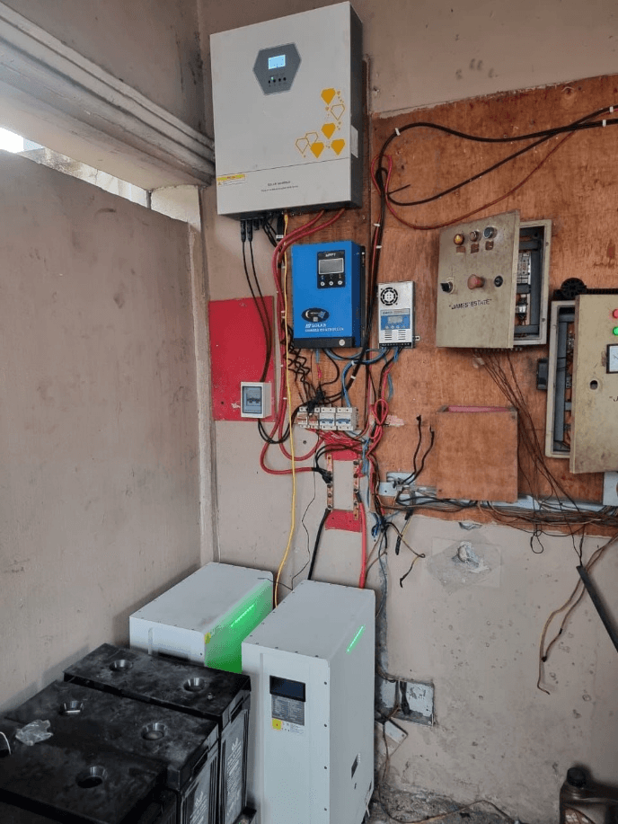 Crepower 11KW Solar Inverter with 2 pcs 15Kwh Lithium Ion Battery in parallel